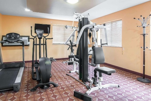 Rodeway Inn image 11