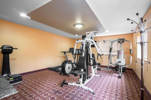 Rodeway Inn image 12